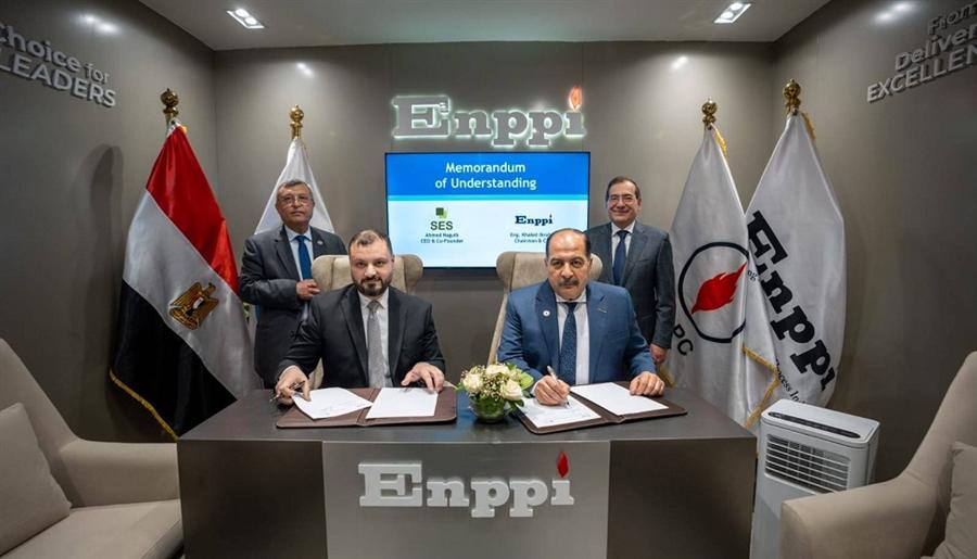 مذكرة تفاهم بين إنبي وSustainable Energy Solutions لتنفيذ مشروعات طاقة شمسية